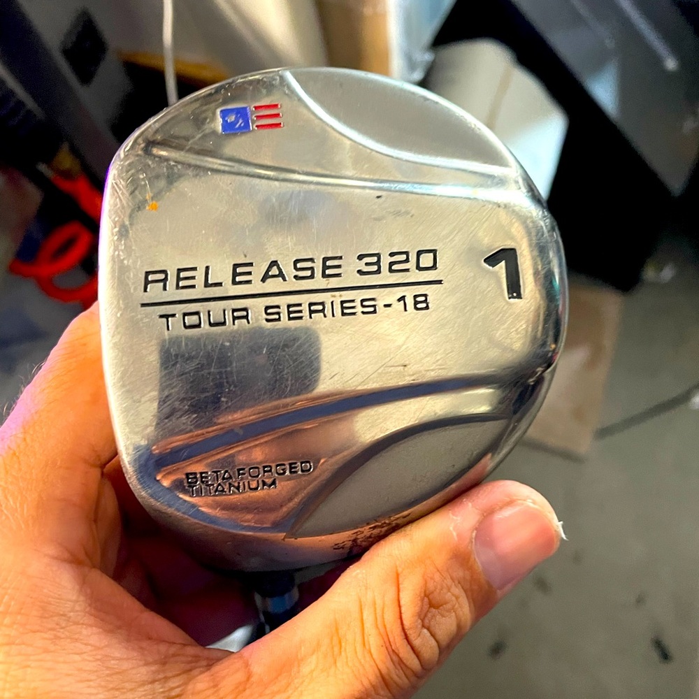Golf club youth size Release 320 tour series